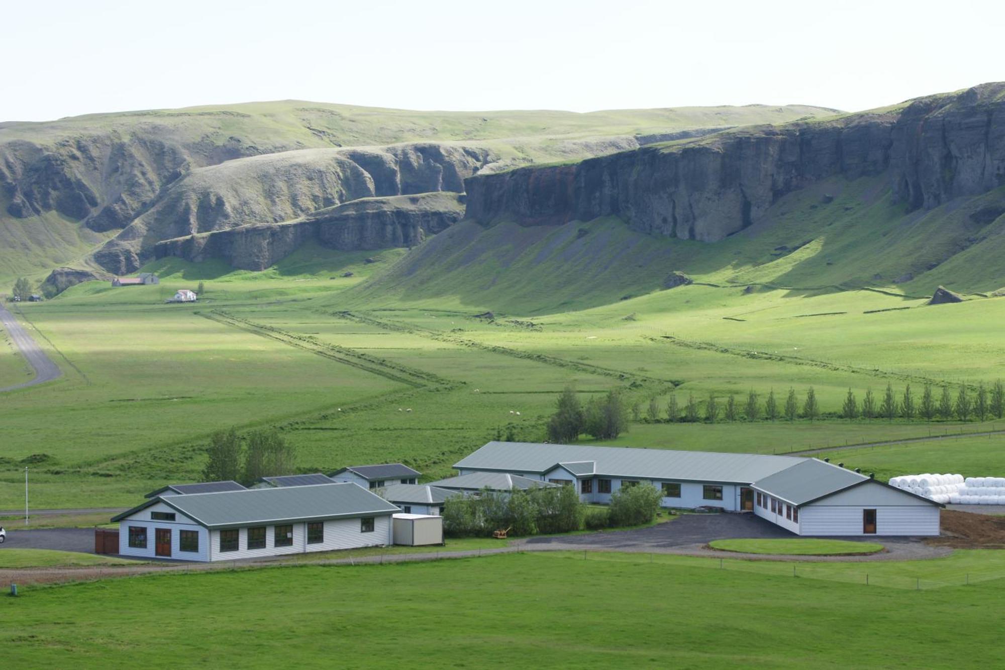 Adventure Hotel Geirland Kirkjubaejarklaustur Exterior photo