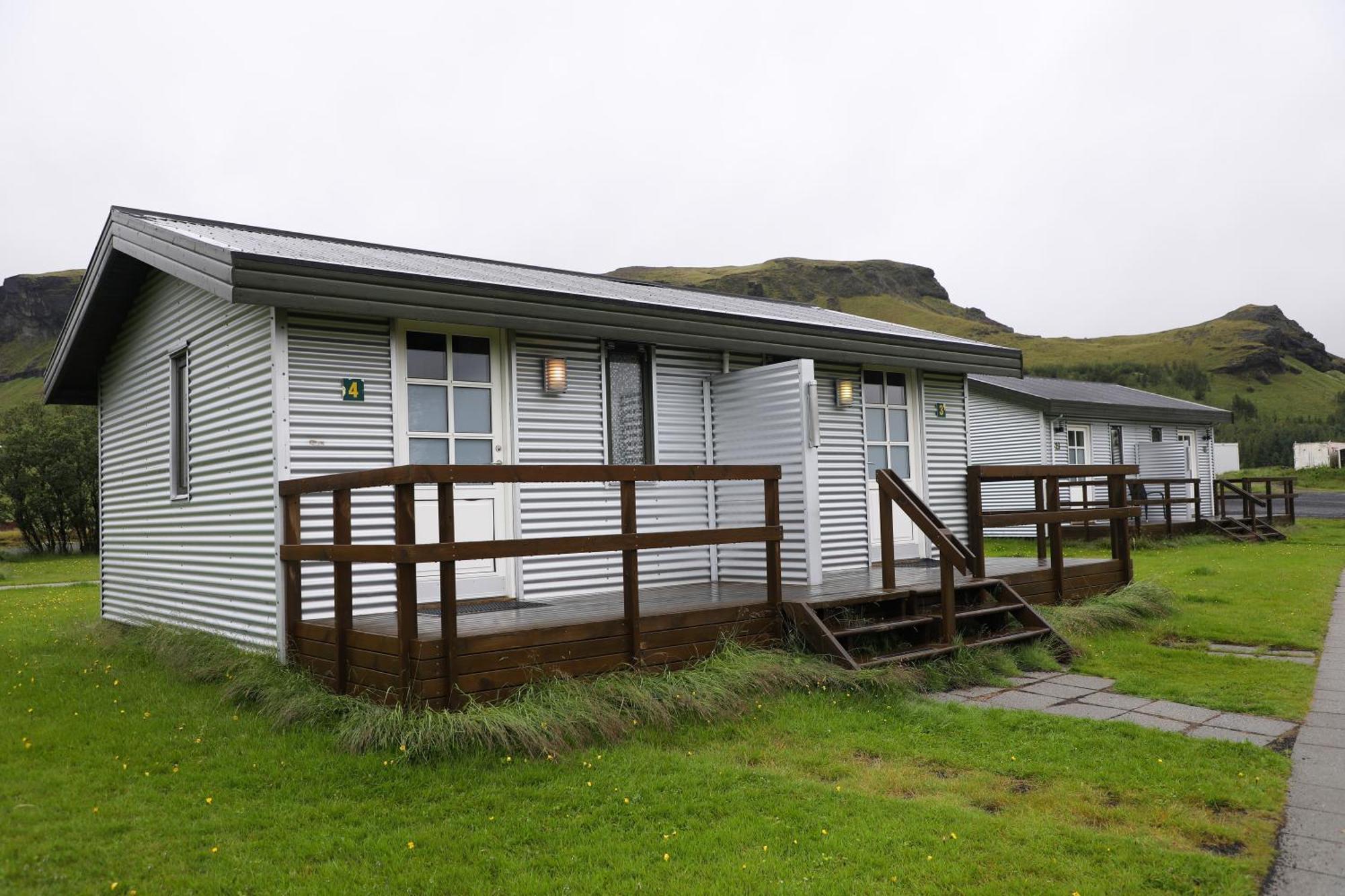 Adventure Hotel Geirland Kirkjubaejarklaustur Exterior photo