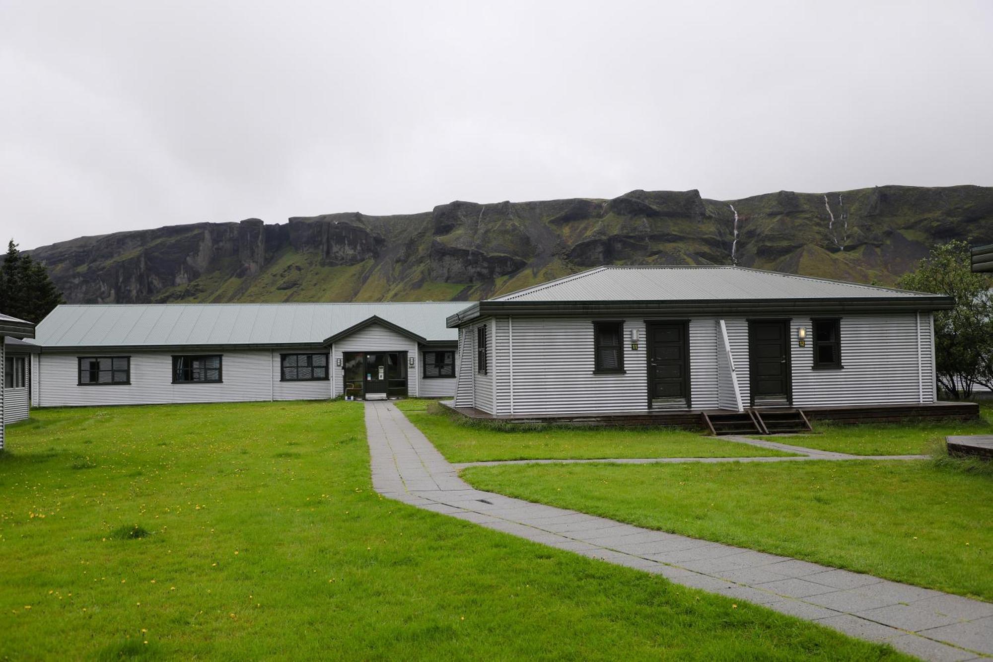 Adventure Hotel Geirland Kirkjubaejarklaustur Exterior photo
